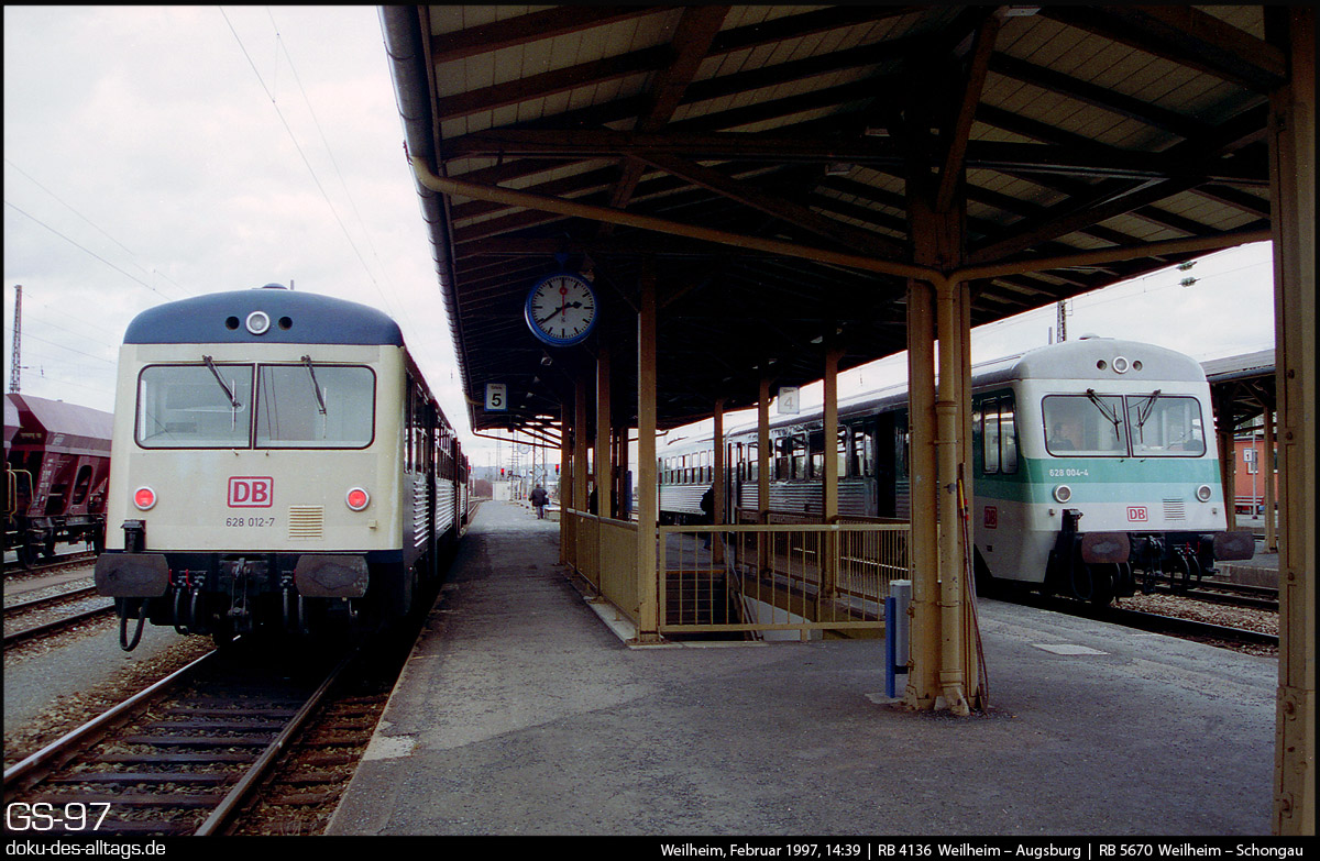 Strecken und Bahnhöfe